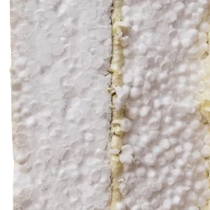 Aislamiento de espuma de poliestireno para camper van con sellador, esencial para mantener la temperatura en viajes overland