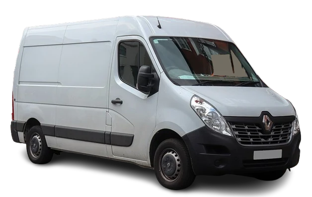 Furgoneta camper Renault Master blanca ideal para rutas overland y vivir aventuras por carretera