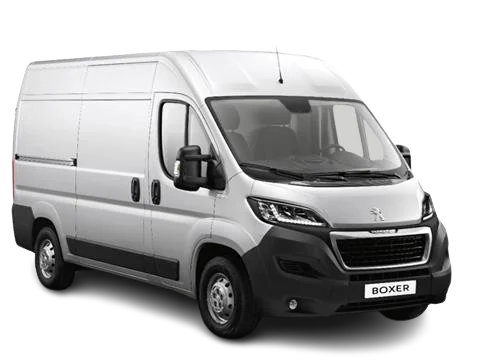 Furgoneta blanca Peugeot Boxer, base perfecta para camperizar y emprender viajes overland