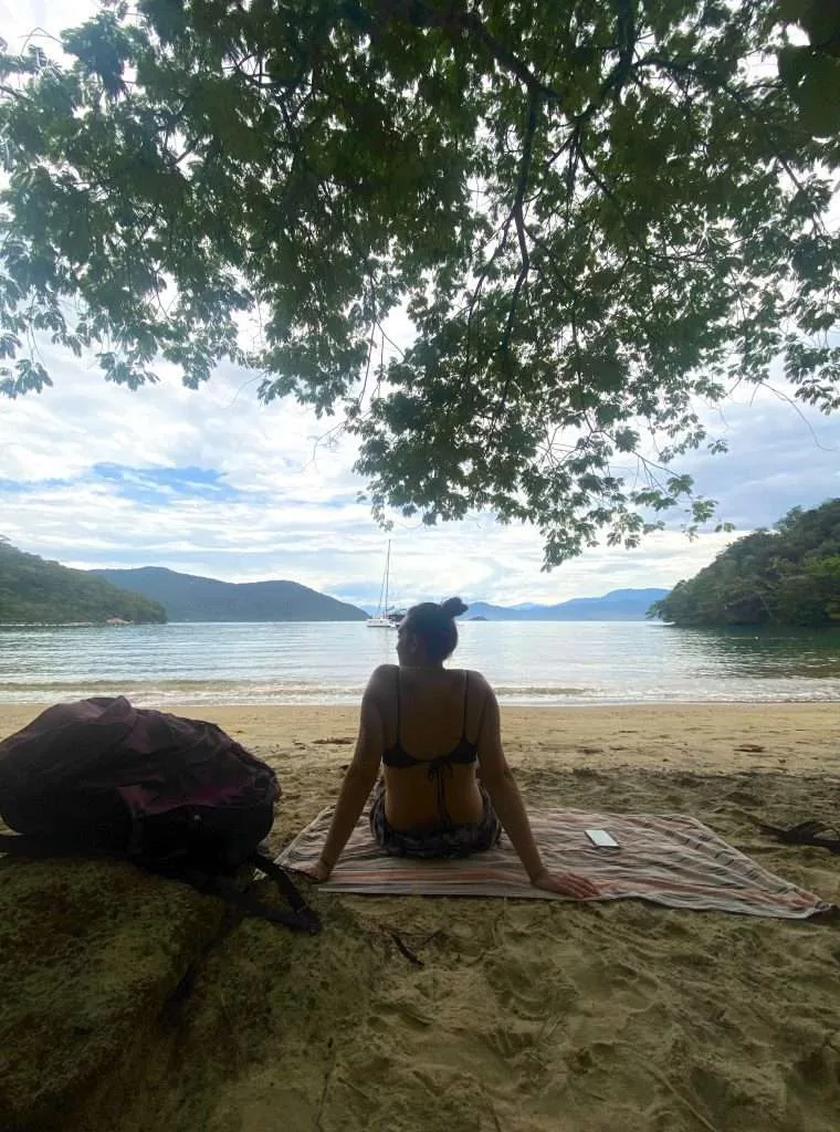 Guillem en una playa de Ilha Grande