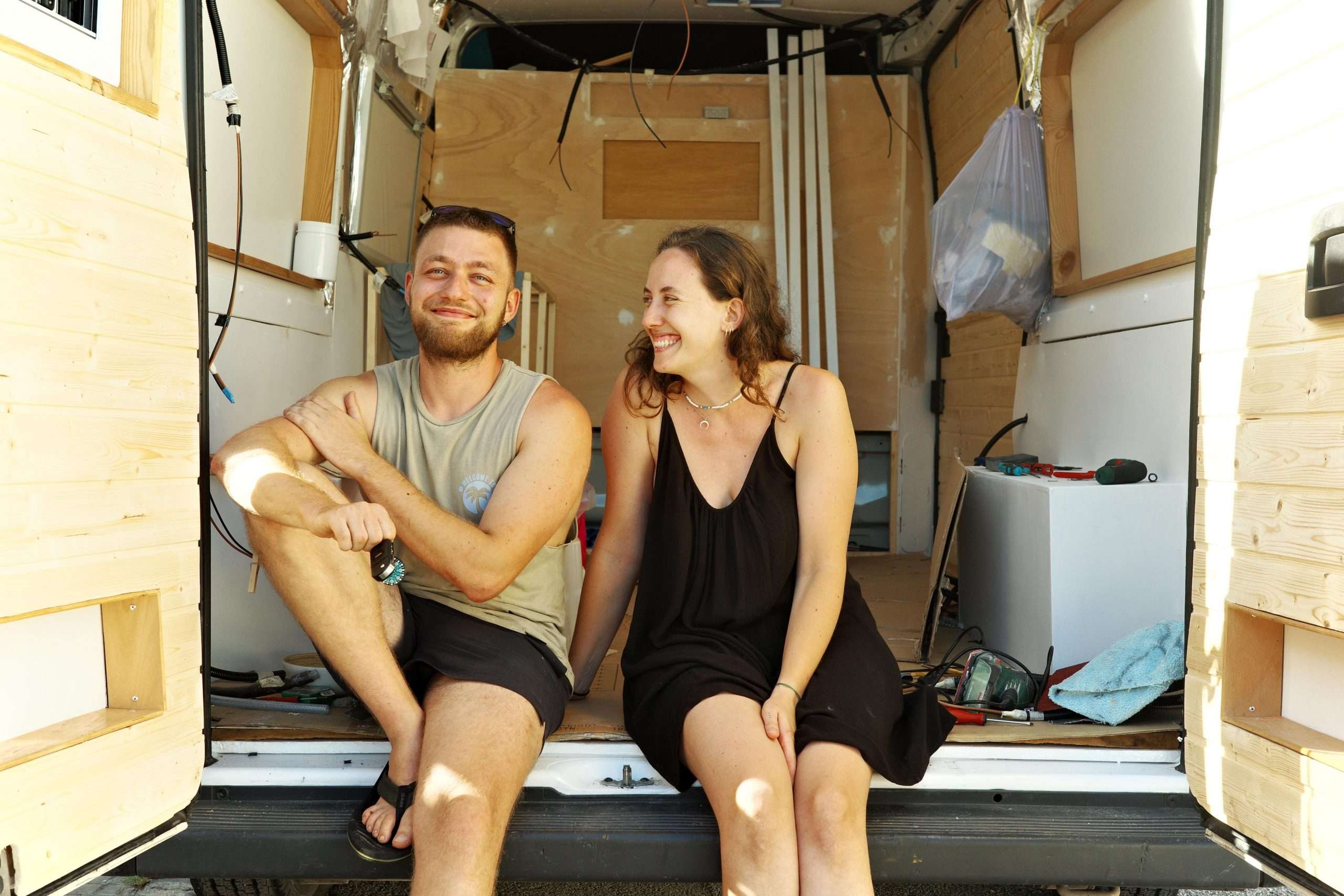 Guille y Laura, autores de la guía Overlanding Chile