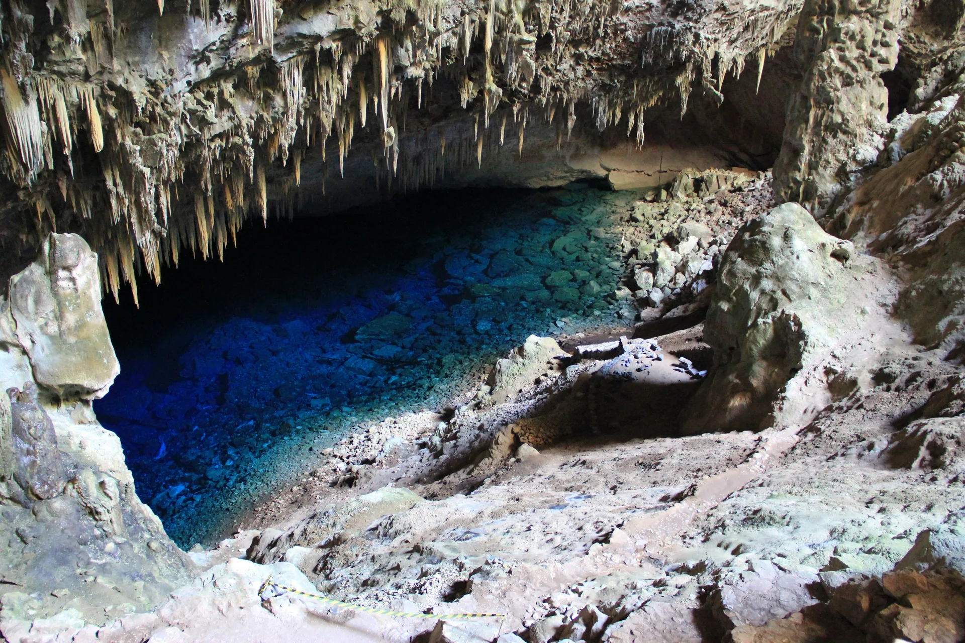 Gruta do Lago Azul en Bonito, Brasil