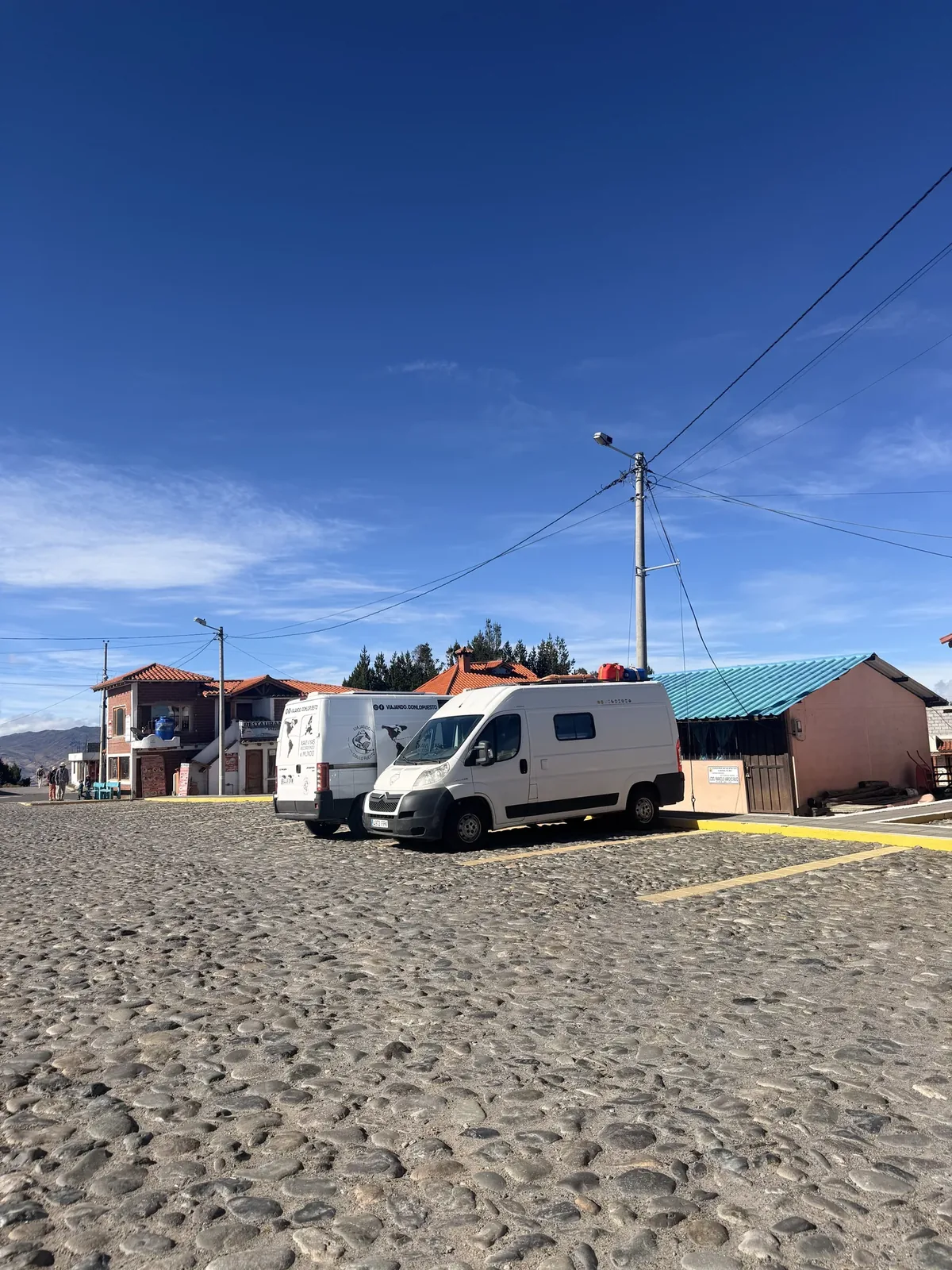 furgonetas camper estacionadas