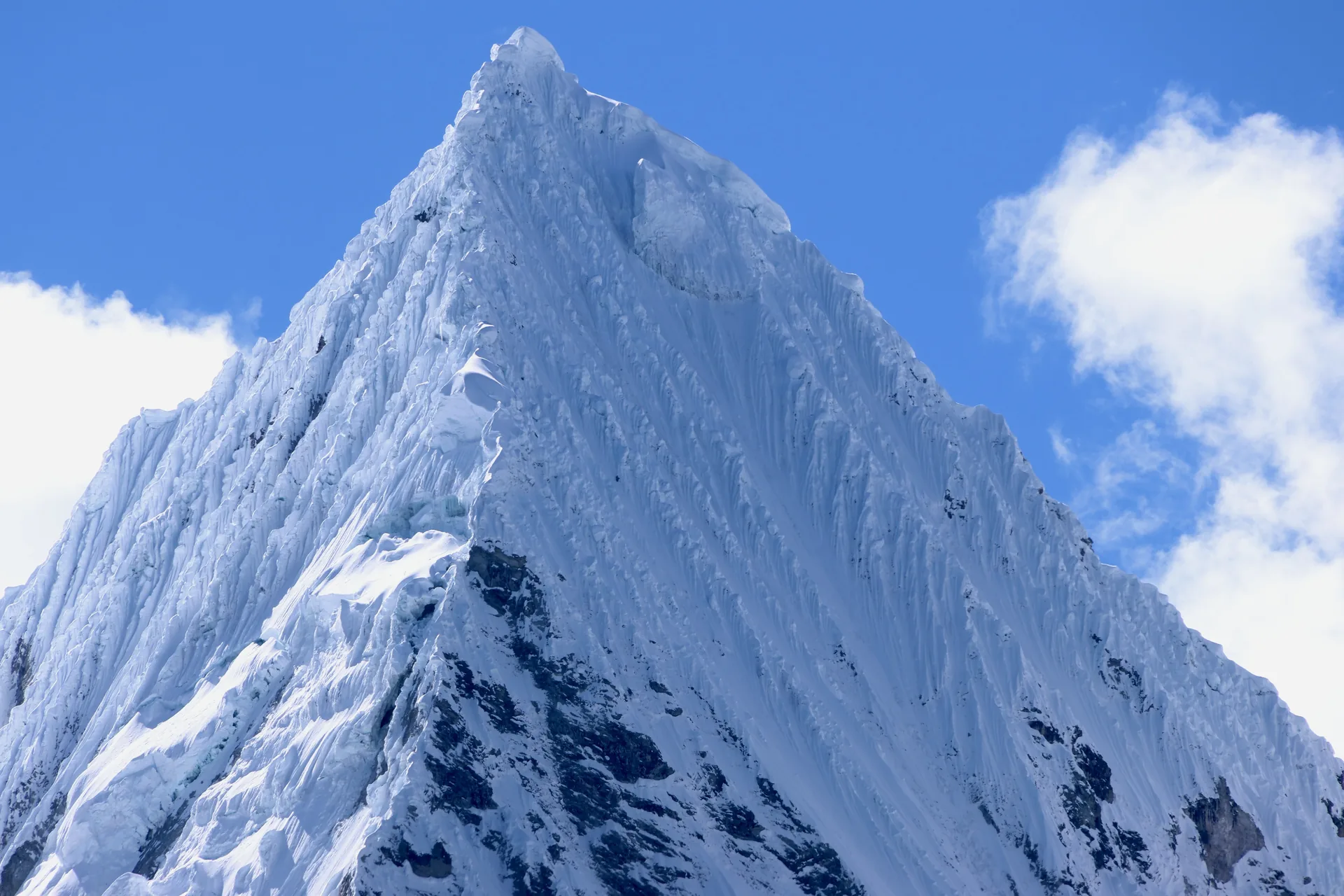 Montaña nevada en Perú, Huaraz
