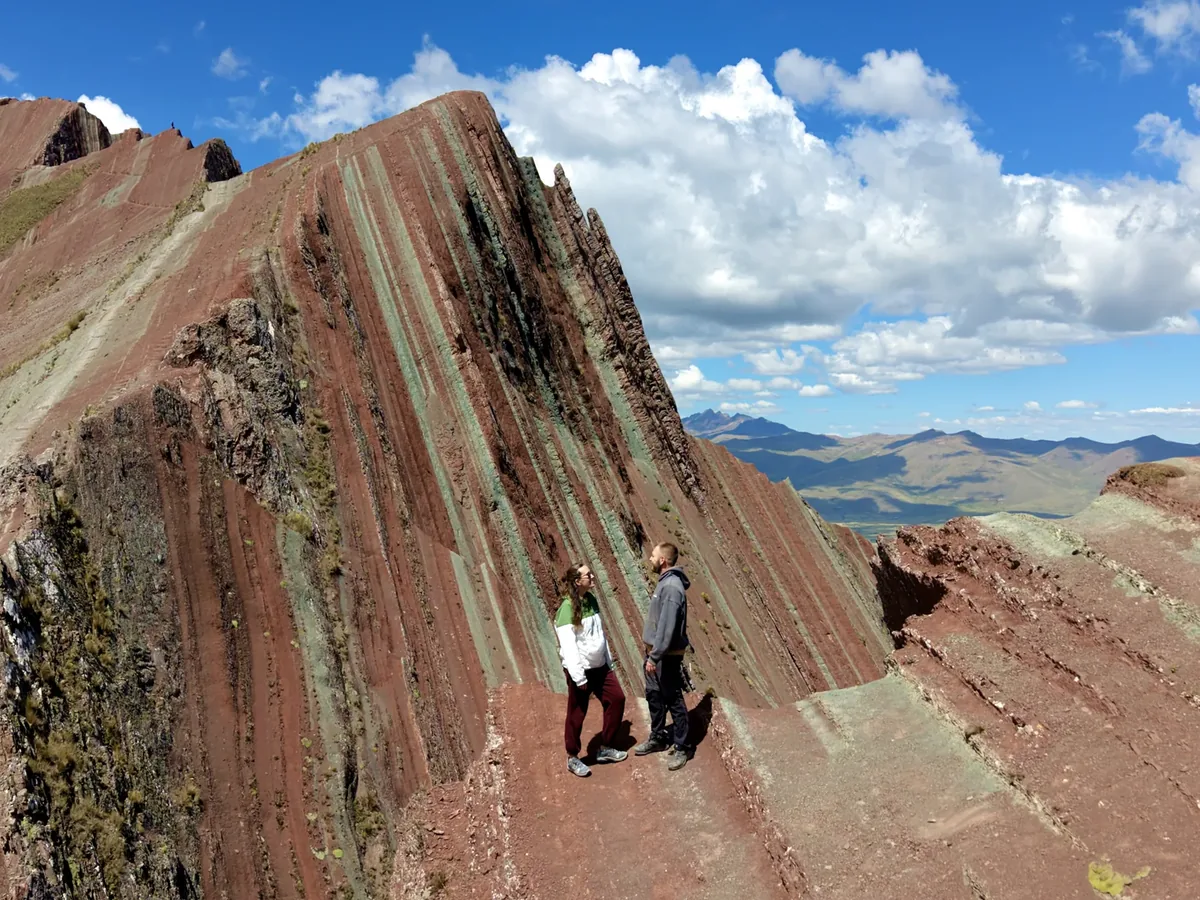 Pallay Punchu, montaña de colores en Perú