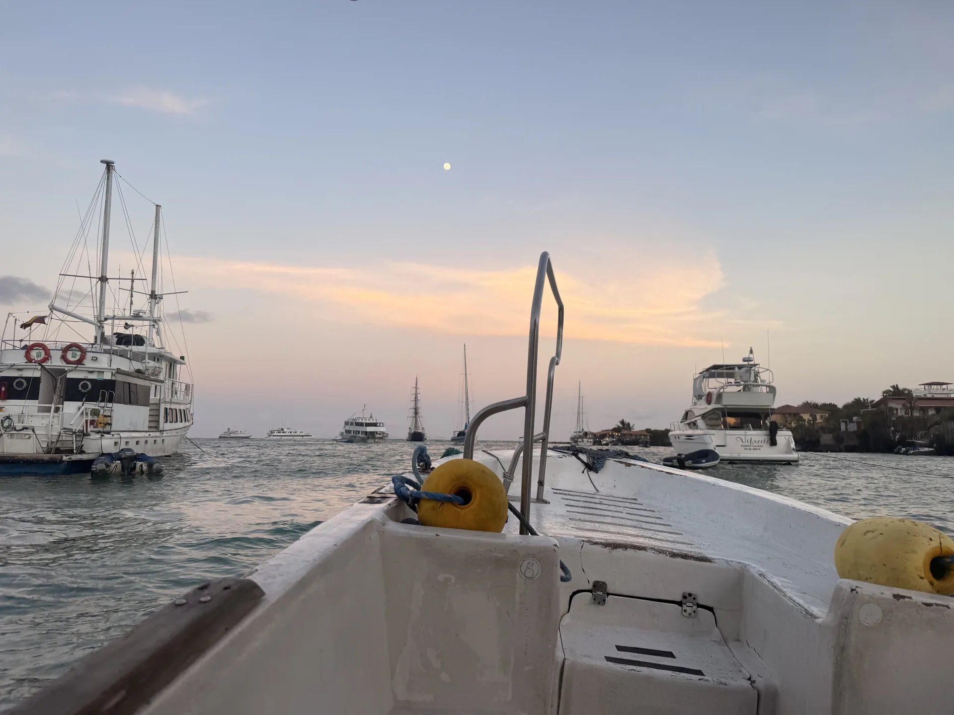 Taxi boat en Santa Cruz, Galápagos
